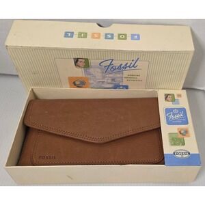 Fossil Sad Cargo Flap Clutch Wallet Saddle Brown Leather w Box NWT Y2K Style
